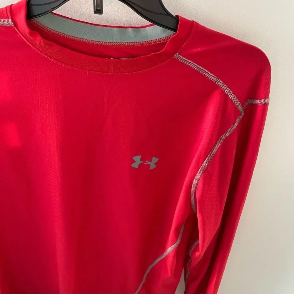 Men’ Under Armour HeatGear Red Long Sleeve fitted shirt Size L - Picture 3 of 6